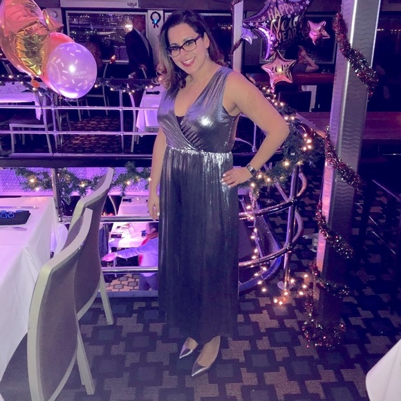 Francesca’s Collection Size Large Silver Jumpsuit - Picture 2 of 16